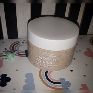 Glow on 5th Beauty SMOOTH AS SILK - Hand + Body Scrub - NWOB / SEALED